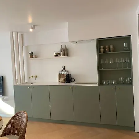 Klein Geluk Te Nieuwpoort. *