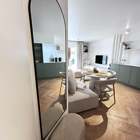 Klein Geluk Te Nieuwpoort. Nieuwpoort